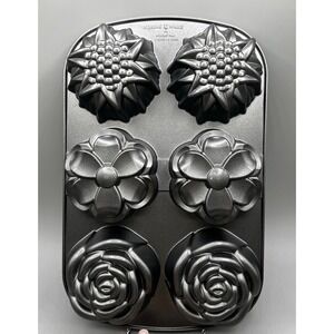 Nordic Ware Bouquet Cake Baking Pan 6 Cups Roses Daisies Sunflowers
